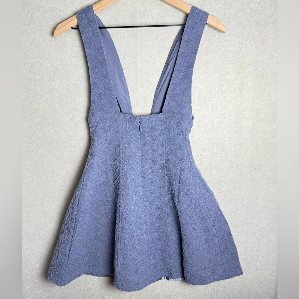 Weworewhat Womens Textured Deep V-Neck Fit and Flare Mini Sundress Blue size 0 - Picture 2 of 10